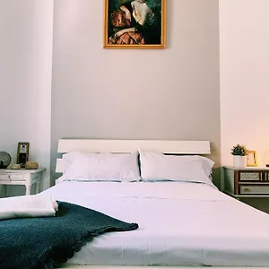 https://maria-magdalena-room-6.hotelsinnerja.org